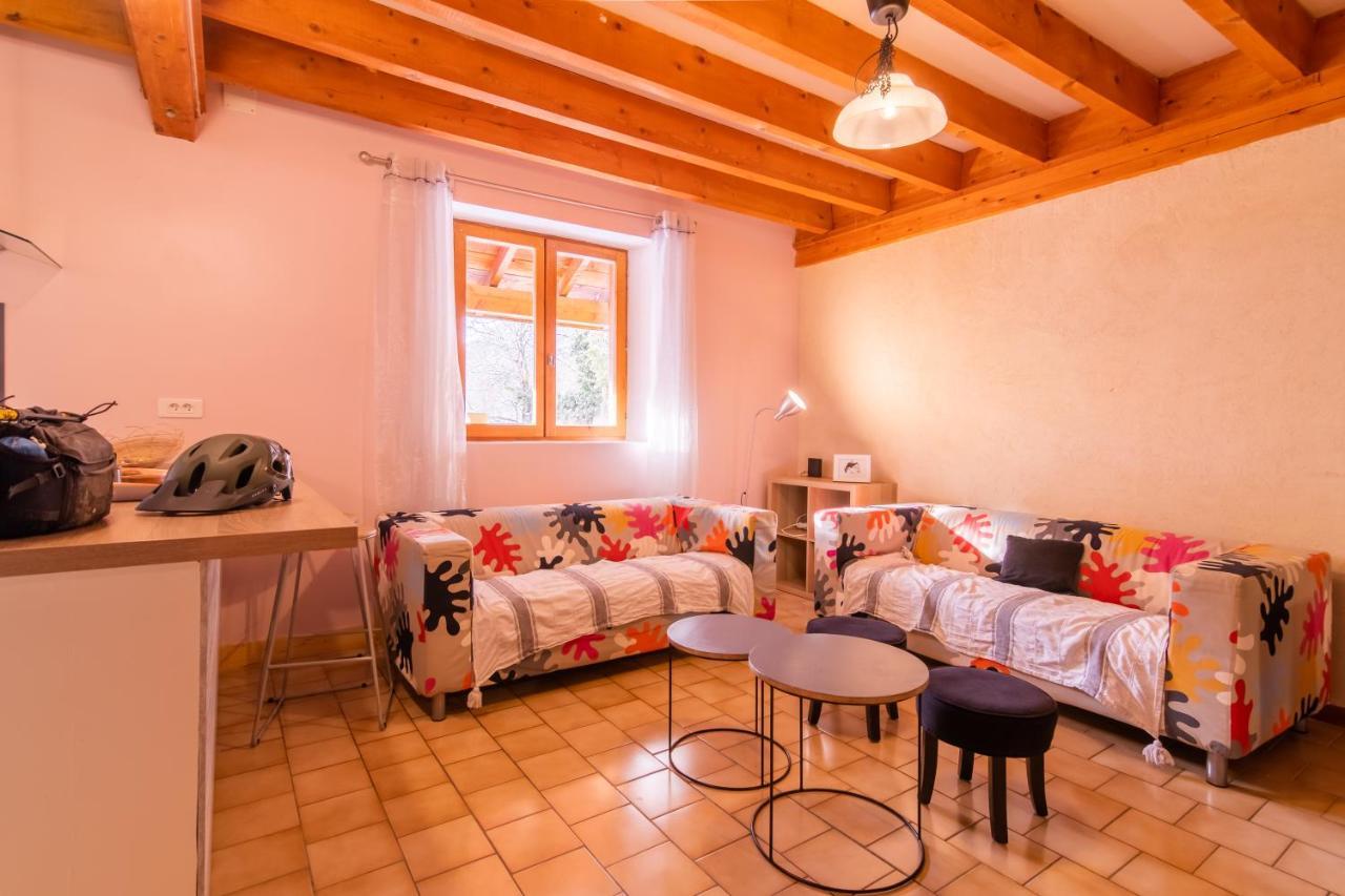 Les Marmottes Pour 12 Avec Bain Nordique Privatif Villa Camous Exterior photo