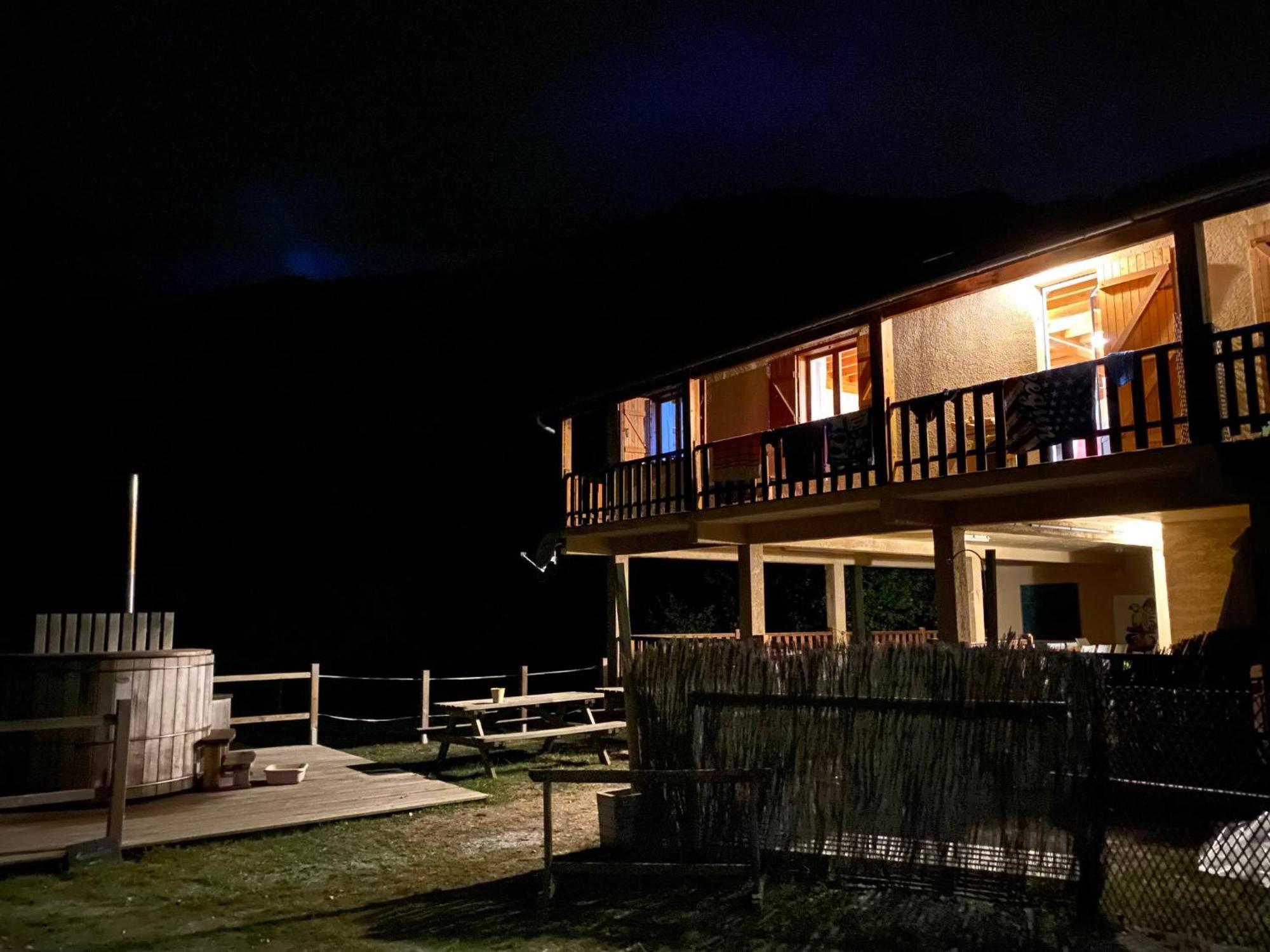 Les Marmottes Pour 12 Avec Bain Nordique Privatif Villa Camous Exterior photo